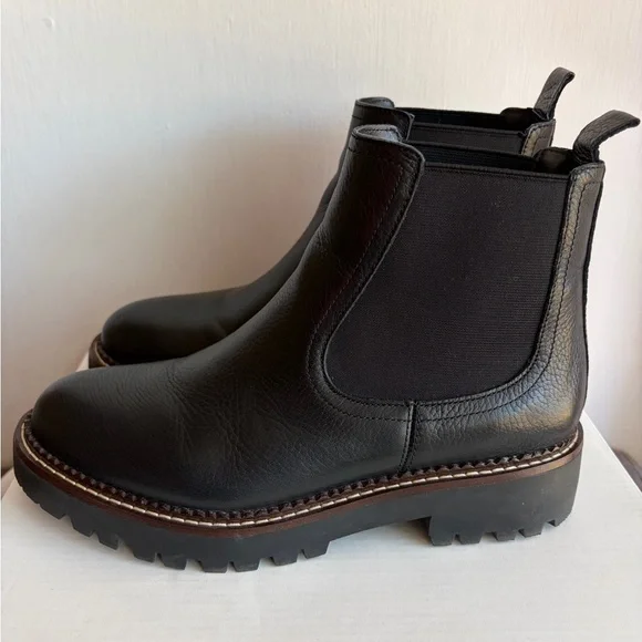 Caslon Miller Black Chelsea Boots - Picture 8 of 10
